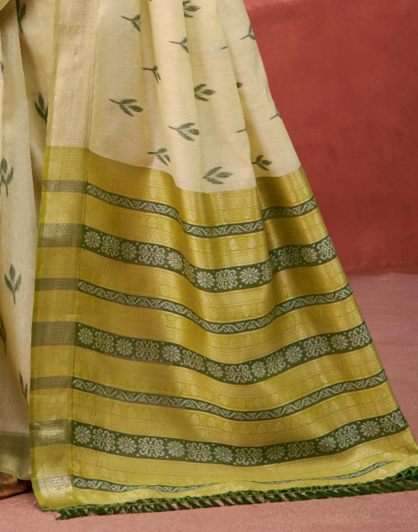 Light Pista Green Cotton Woven Printed Saree